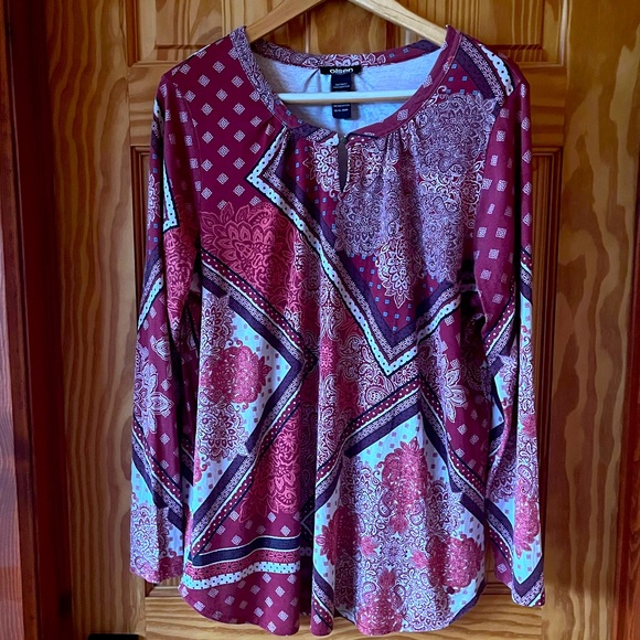 🌺OLSEN LONG SLEEVE TOP - Picture 2 of 10